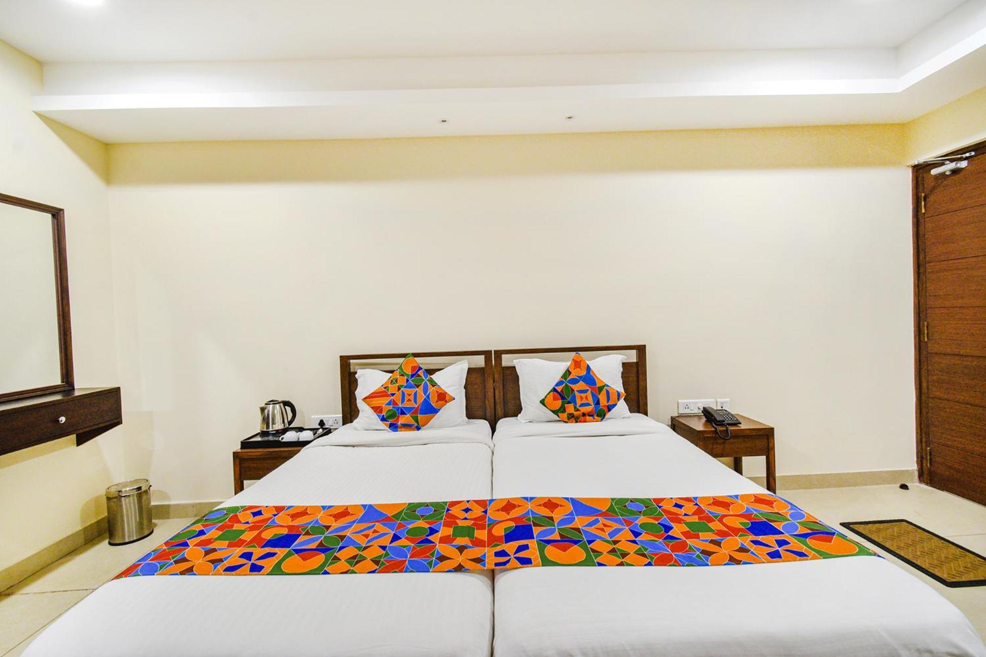 Fabhotel Prime Am Suites - Nr Yashoda Hospitals - Secunderabad ไฮเดอราบัด ภายนอก รูปภาพ