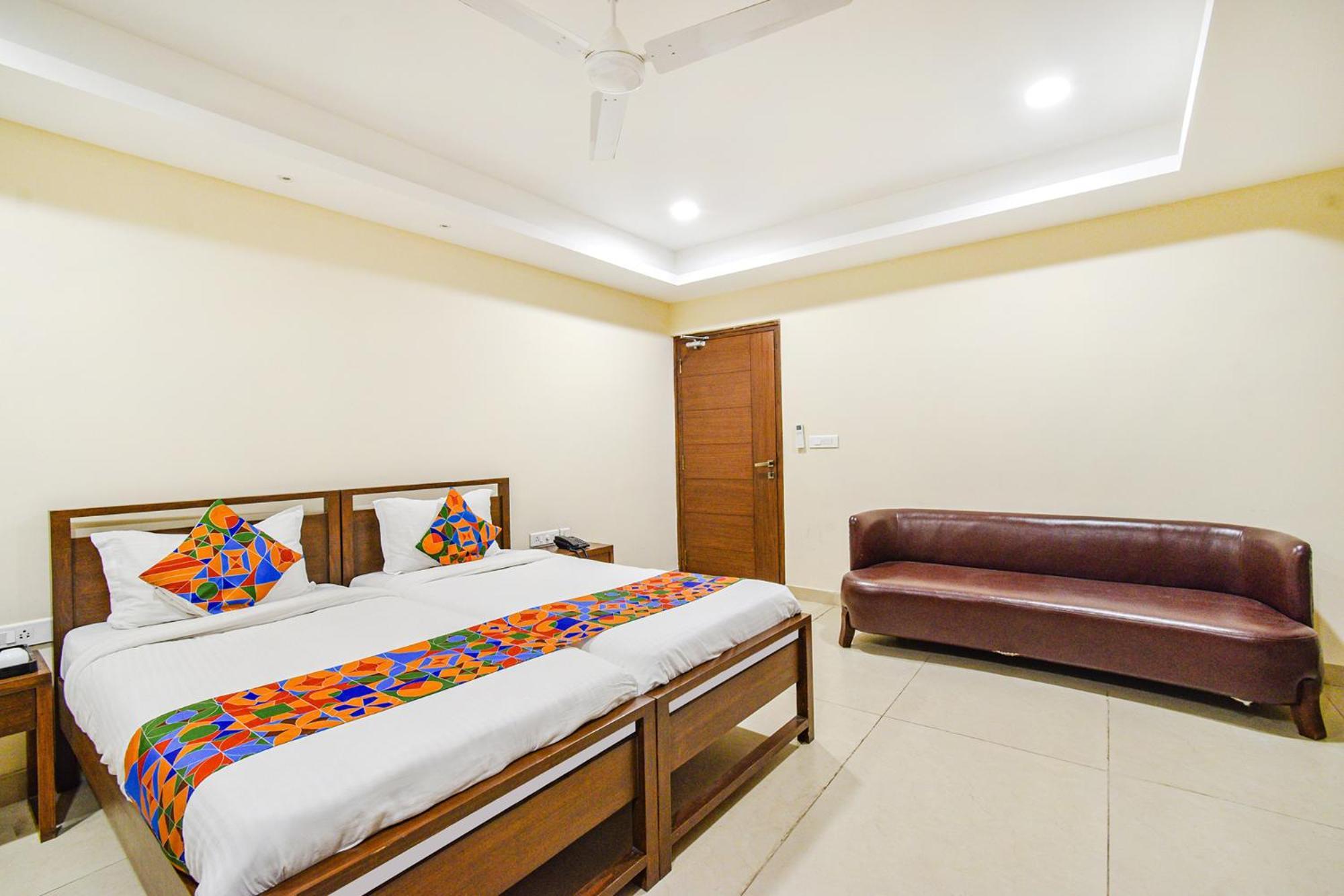 Fabhotel Prime Am Suites - Nr Yashoda Hospitals - Secunderabad ไฮเดอราบัด ภายนอก รูปภาพ