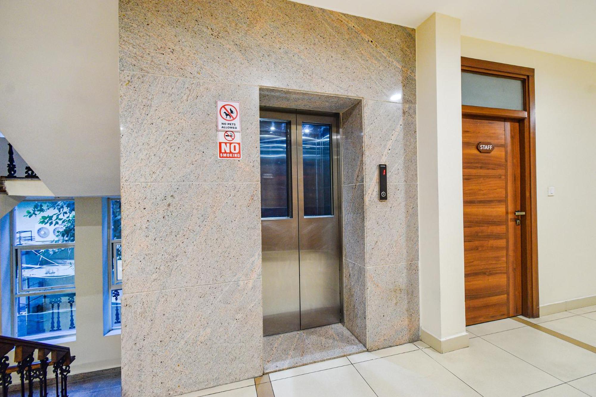 Fabhotel Prime Am Suites - Nr Yashoda Hospitals - Secunderabad ไฮเดอราบัด ภายนอก รูปภาพ